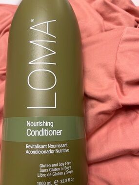 Loma Nourishing Conditioner — Olive Green Bottle.